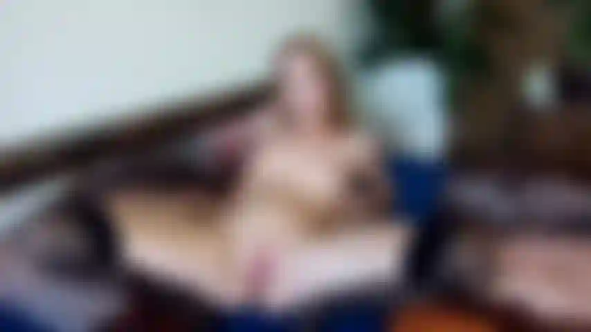 Mi scopo con la figa rasata.