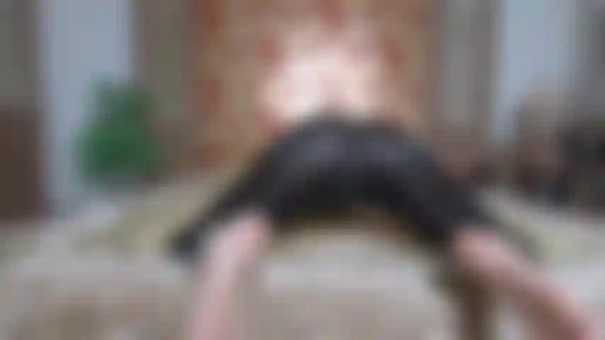 L'orgasmo in pantaloni di raso.