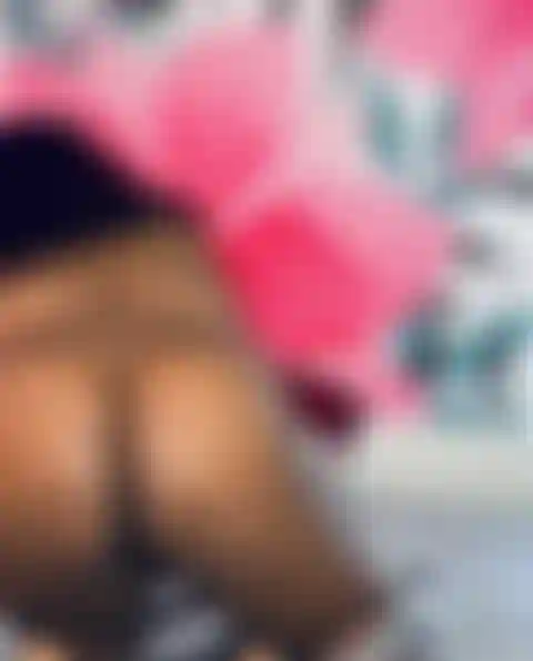 Mi rifaccio il letto nuda img_0974 2.