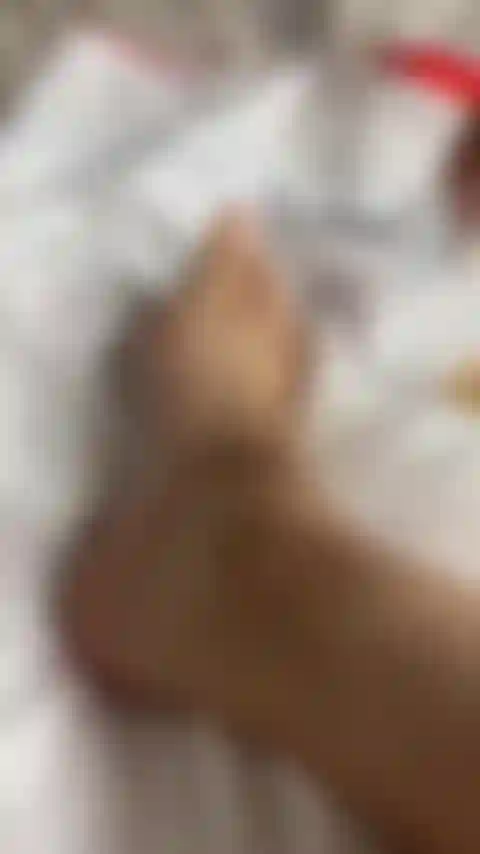 Oliando il mio piede + chiacchiere sporche.