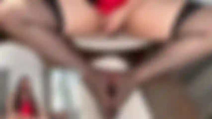 Che viene sulle mie calze.