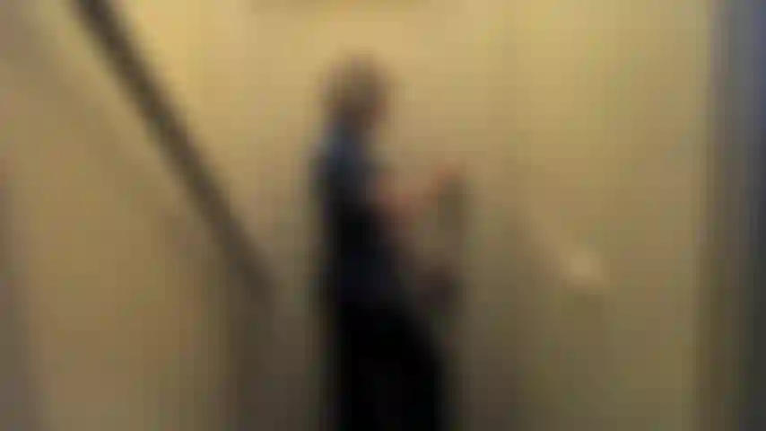 Spogliarello in abito cinese di seta.