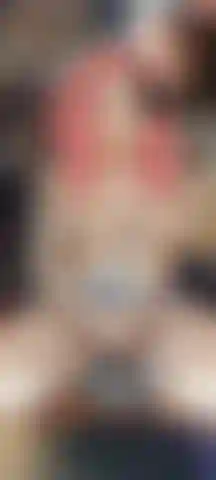 Seduta che si masturba il mio bbc (senza sperma).