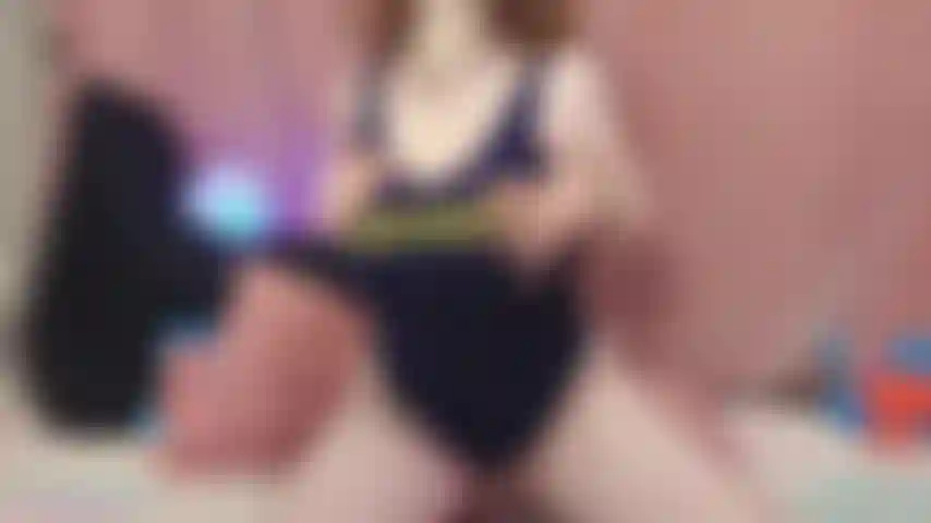 Spogliarello in body + twerking.