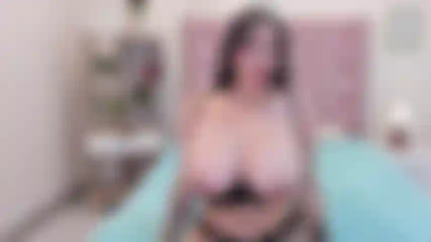 Mostra grandi tette.