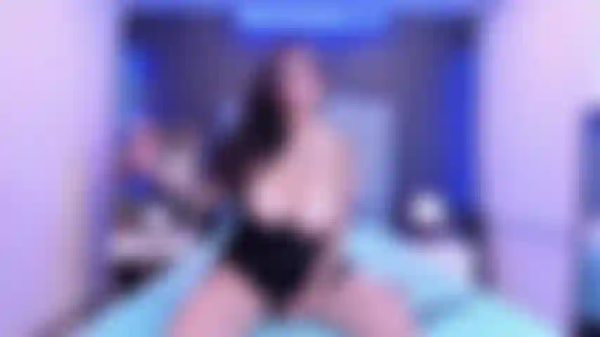 Cavalco il tuo pene finché non sento il tuo latte dentro di me.