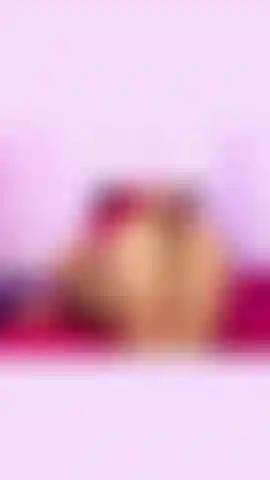 Scopami la figa molto forte, voglio il tuo sperma nella mia figa.