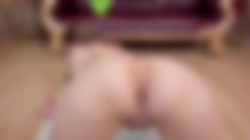 Spettacolo di plug play | dildo di vetro | sculacciate anali gemiti a pecorina | ValeryMerciier.