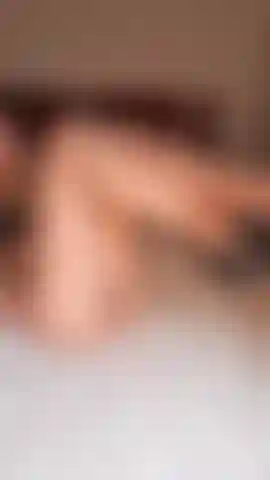 I miei piedi mi leccano i tacchi alti.