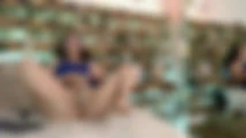 Gioca con il tuo delizioso cazzo nella mia figa finché non vieni.