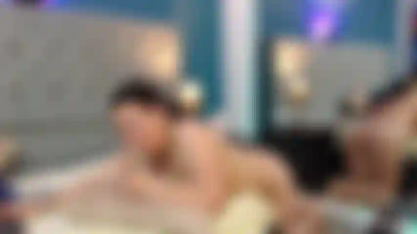 Con un pompino profondo e un grosso cazzo.