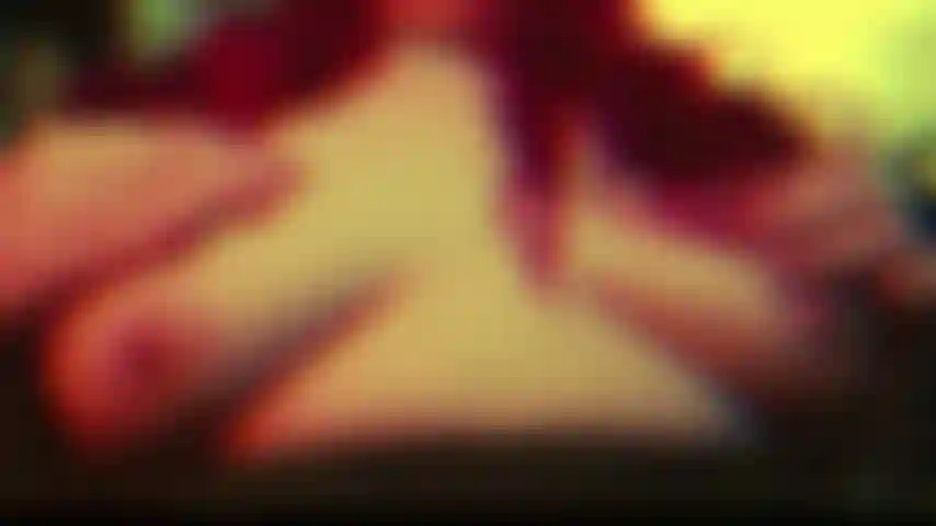 Adoratrice delle tette stroboscopiche arcobaleno.