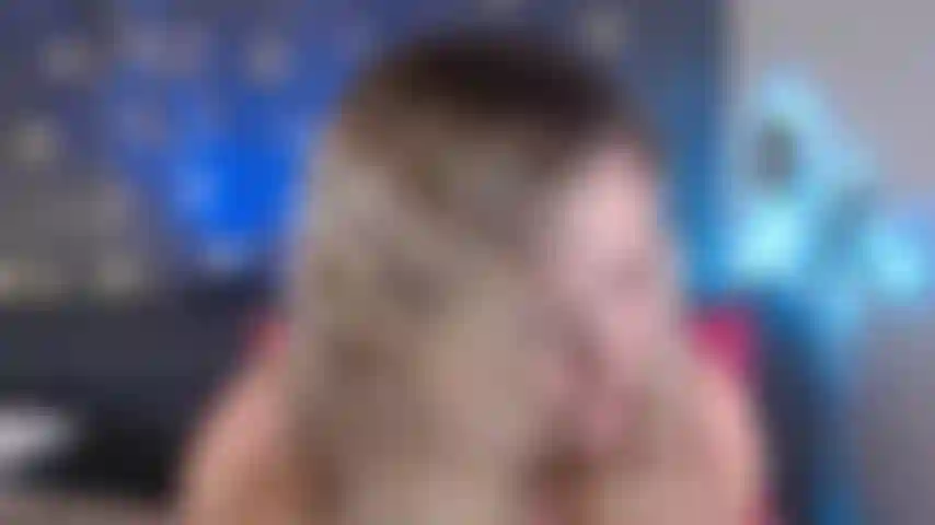 Milf si scopa un vibratore per te.