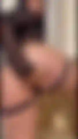 Sorrisi maliziosi, provocazioni sexy e un corpo fatto per distrarti.