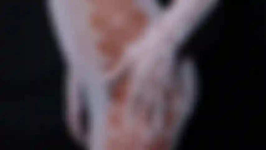 Conosci il desiderio che ricopre la mia pelle.