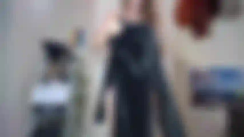 Una ragazza subacquea viziosa.