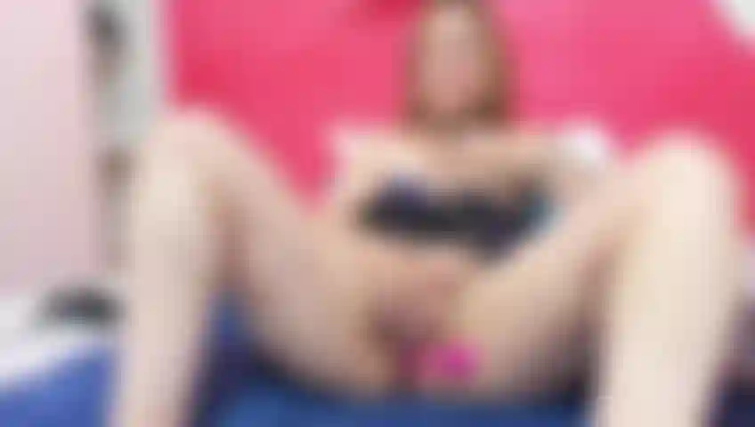 Play with pussy and shake ass