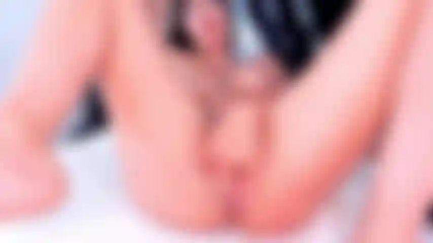 Mi scopo la figa finché non vengo.