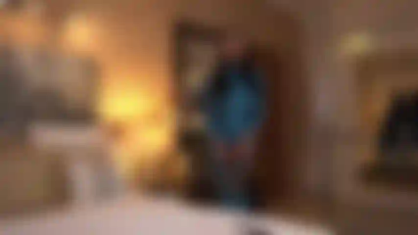 La seduttrice di supernatural ti sta portando sulla sua astronave, facendoti sua prigioniera per il suo piacere!