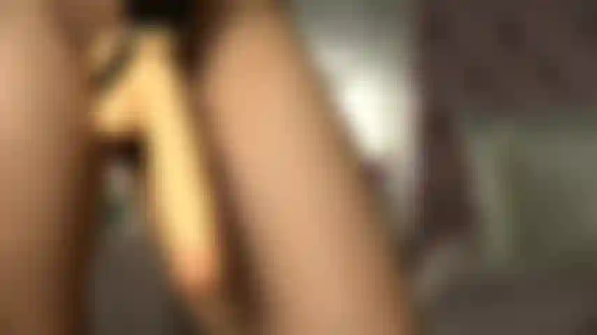 Insegnando_ti_come_farlo_a_strappare_nella_via_giusta_fino_a_una_potente_cum_esplosione.