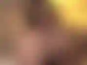 Senti i miei piedi attorno al tuo cazzo, accarezzandolo, strofinandolo, facendoti perdere tutti gli altri sensi. Vieni per le suole della tua dea e dalle il tuo seme!