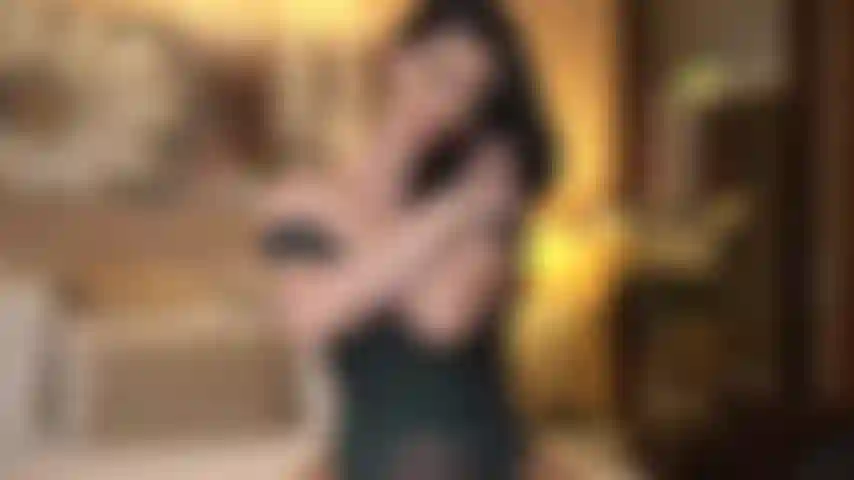 Assaggiami su tutto il corpo, fammi sentire tua con ogni centimetro e ti darò un delizioso orgasmo da assaporare!