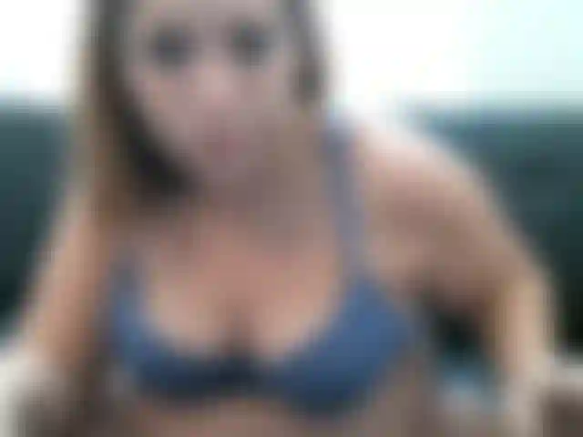 Kim incinta ed è così grande! Senza audio. Solo una visione straordinaria e soddisfacente di kim quando è offline. Divertiti!