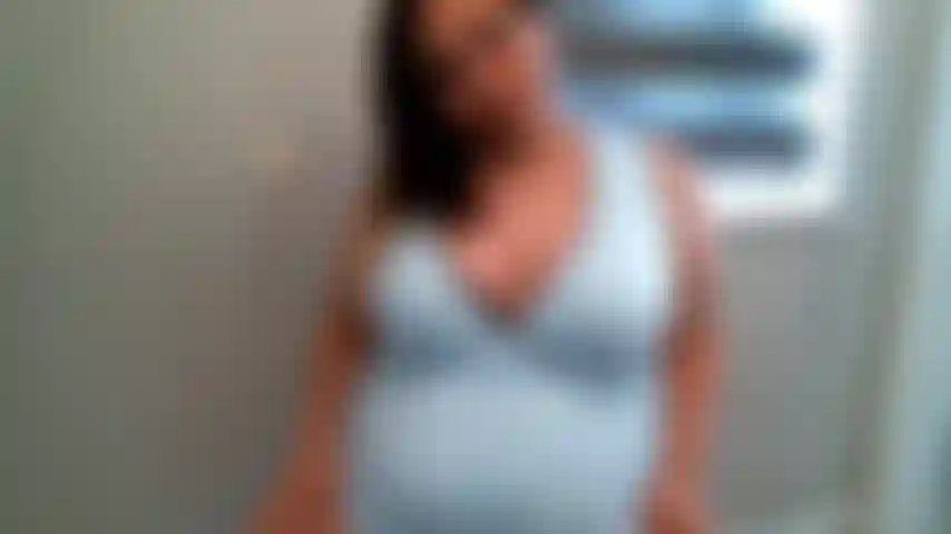 Incinta e mi scopo deliziosamente kim che diventa ogni giorno più arrapata (pancia e tette nude - senza audio).