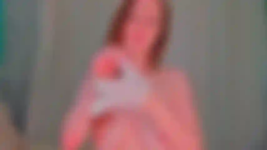 Piace praticare dita anali con guanti medici.