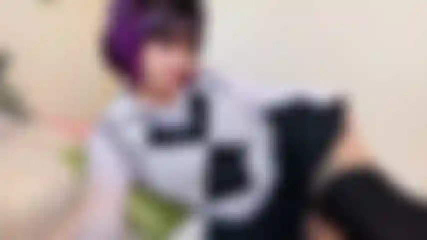 Una scolaretta f-machine.