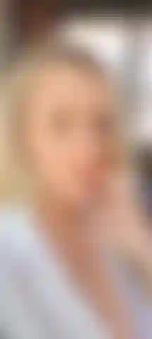 Fuma una sigaretta con me.