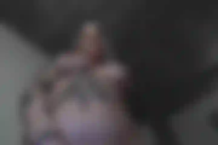 Cavalcata in pov inondata di saliva, roleplay della distruggi-relazioni.