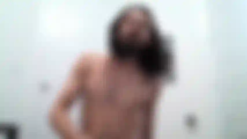 Il grosso cazzo decolla.