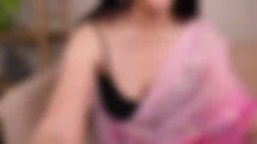 Desi milf seduce il cazzo del college.