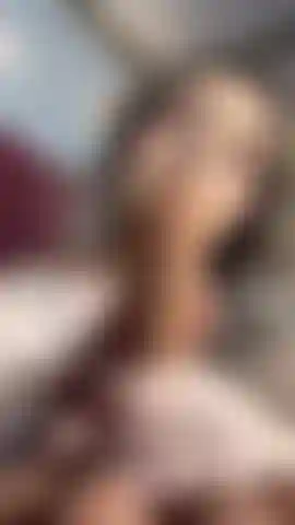 I would love to give you a nice and slow blowjob …