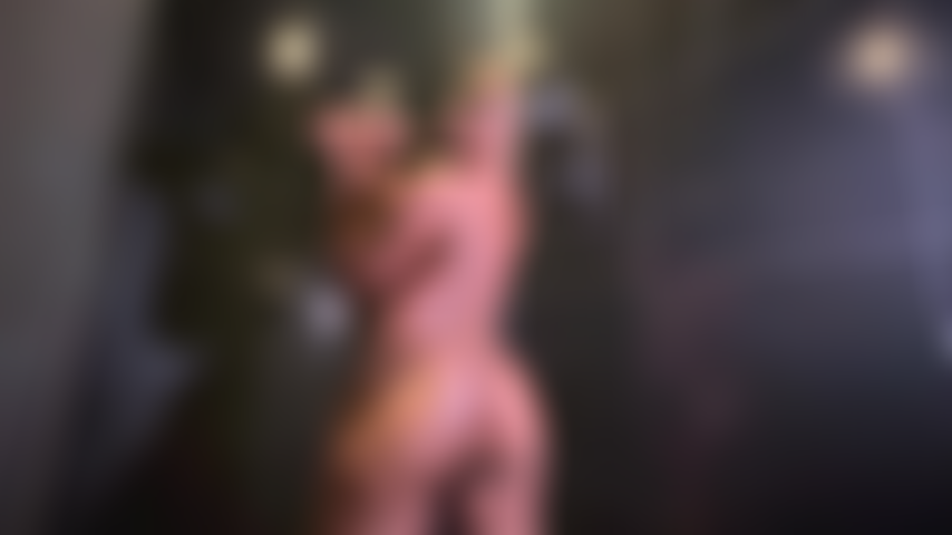 Tu mi accompagni qui.