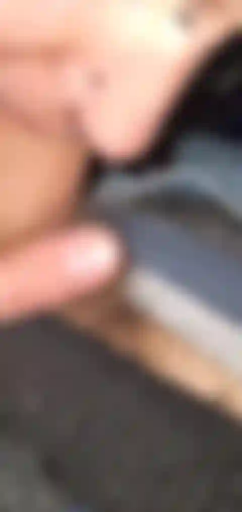 Hai mai visto qualcuno farsi scopare la gola in cima a una torre da arrampicata in un parco? Non cercare più!