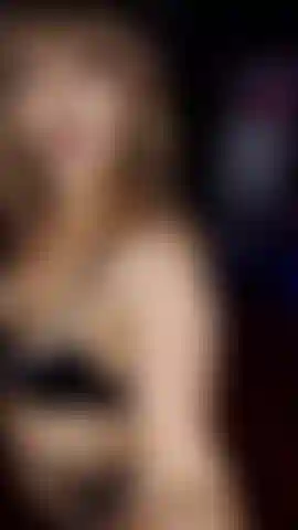 Sexy pole tease