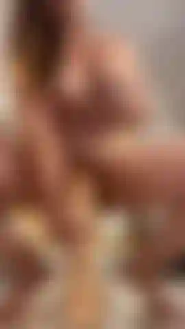 Stretching my pussy with MASSIVE TICK  39CM DICK!!!!