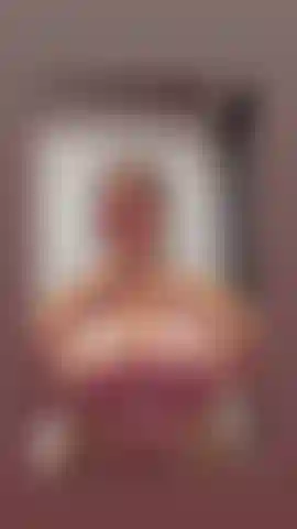 Boucing tits