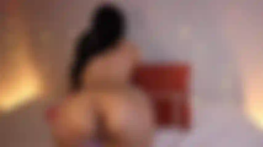 Mi sono oliata il culo e ho fatto sesso anale per la prima volta da sempre!!