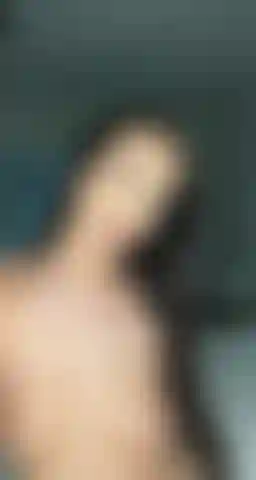 Faccio un pompino in topless pov.