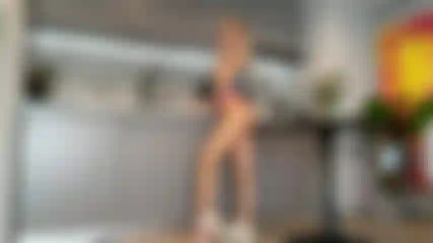 Lollipop+boobies=yum.