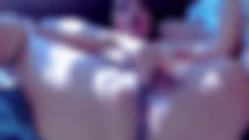 Fanculo la mia figa, bello schizzo duro.