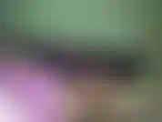 Mi masturbo in modo molto esplicito.