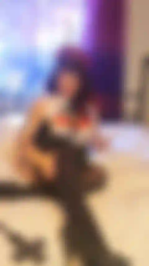 Brava ragazza o cattiva ragazza? Non riesco a smettere di toccarmi - multi orgasmica.