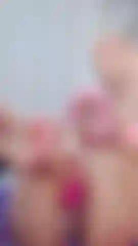 Vieni a trovarmi molto arrapata mentre mi fotto la fica con il mio vibratore preferito.