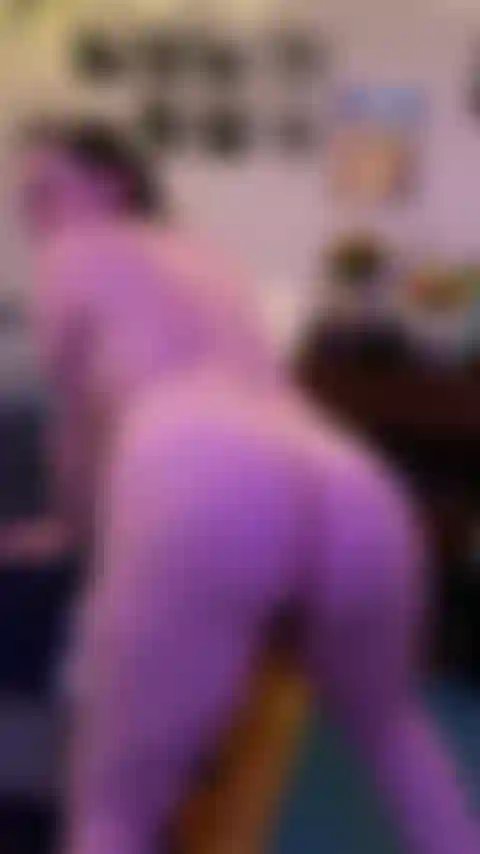 Nuda 3 min twerk al signore abbi pietà.