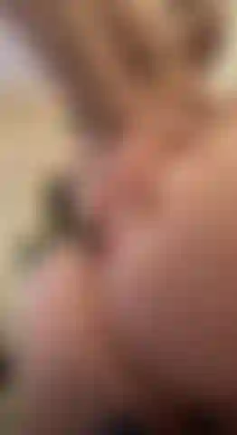 Perizoma nero 1 minuto twerk in piedi.