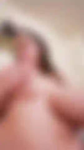 Due minuti di gioco con le tette.